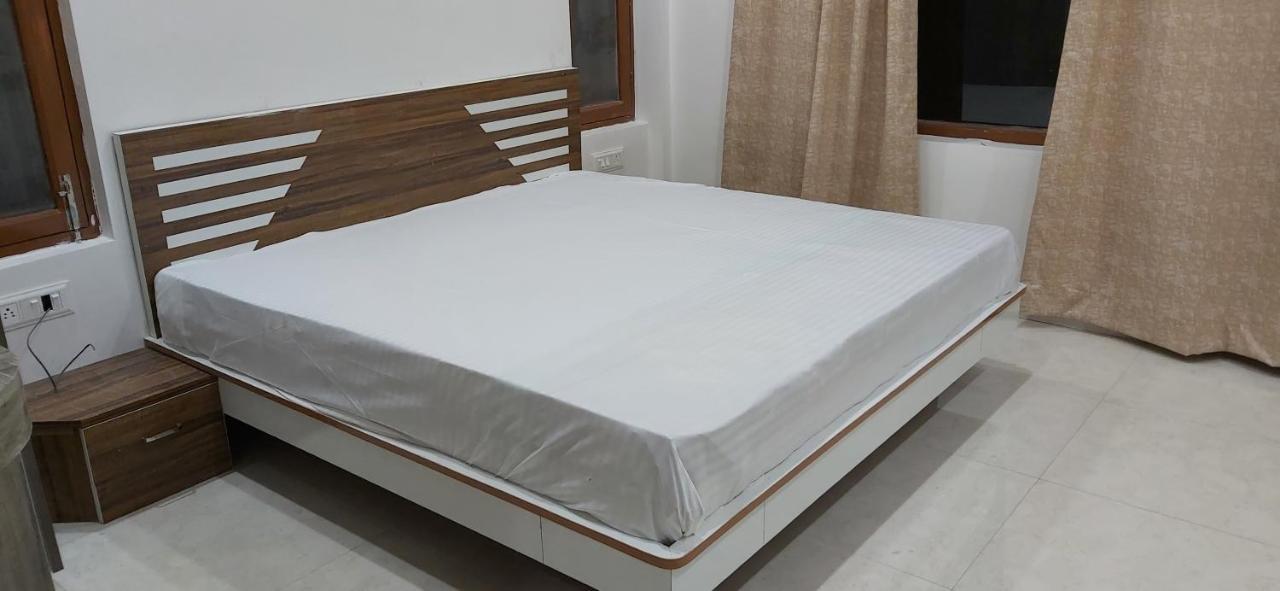 Solitude Inn Bnb שימלה מראה חיצוני תמונה